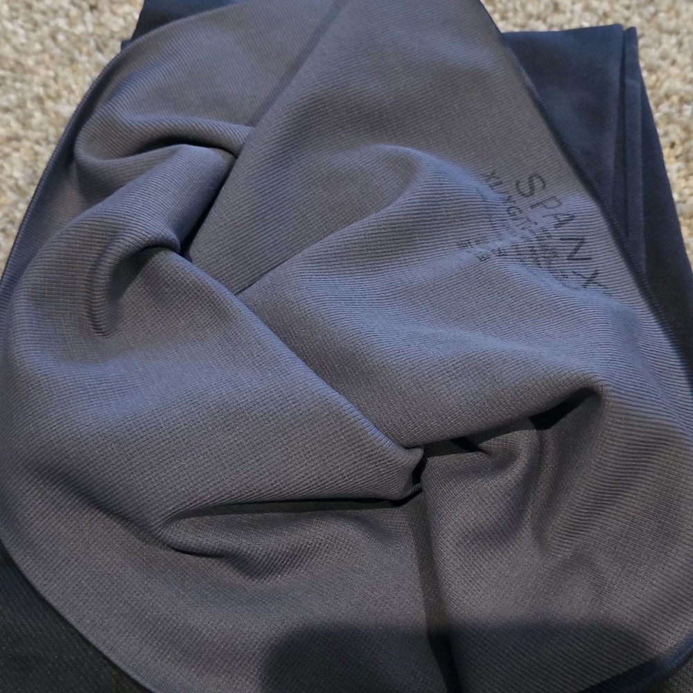 SPANX Blue Camo And Black Leggings Both Are Size XL